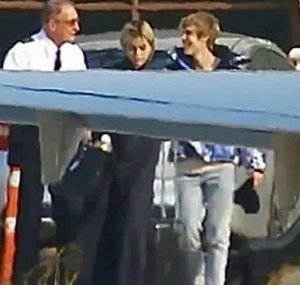 Selena dan Justin tak menunjukkan kemesraan. Credit: dailymail.co.uk