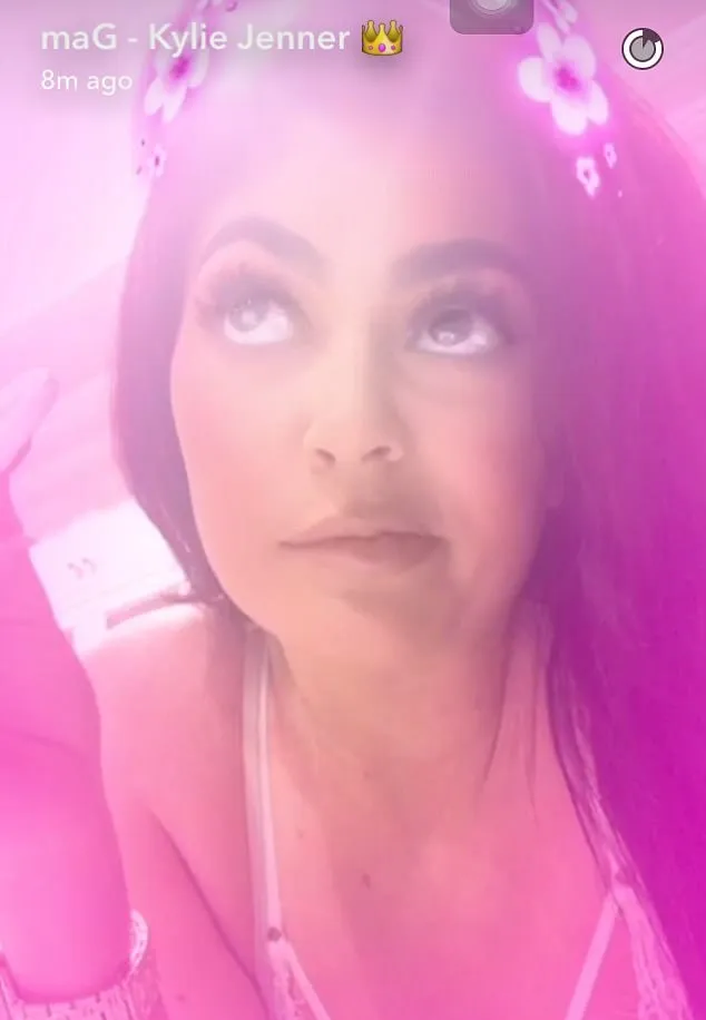 Snapchat Kylie Jenner sudah kembali © Snapchat