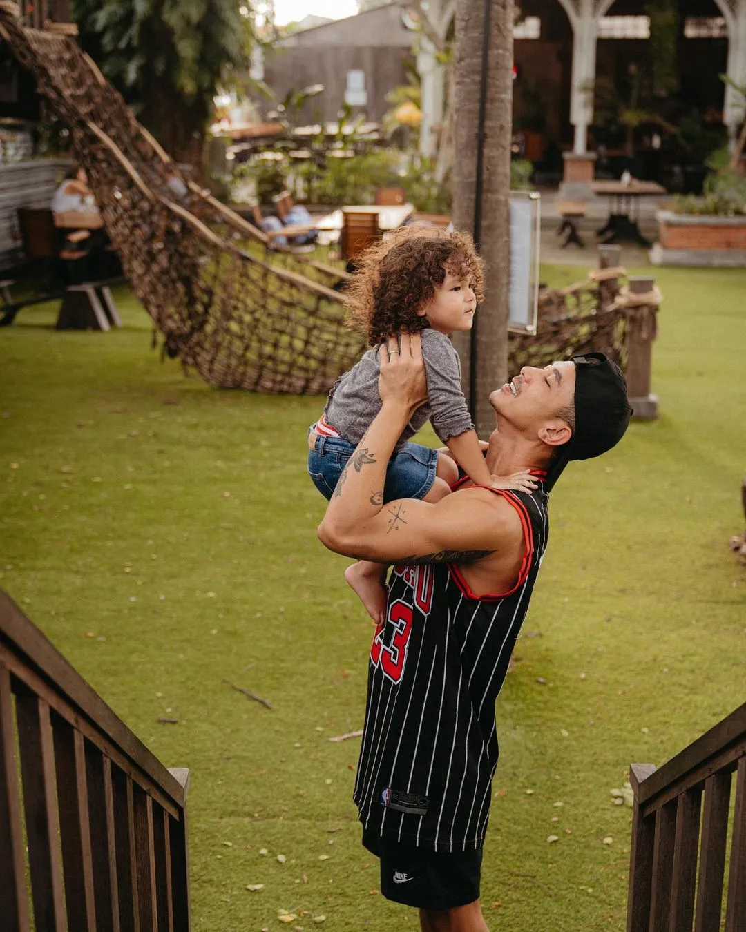 Potret Rose Anak Dahlia Poland dan Fandy Christian (Credit: Instagram/fandych)