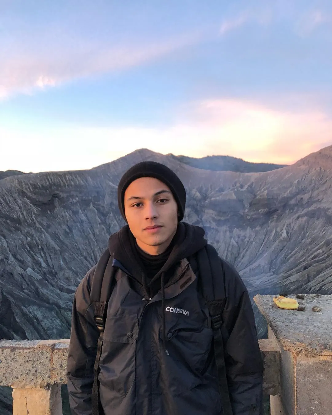 Potret Andhika Daguise dan Pacarnya (Credit: Instagram/andhikadaguise)