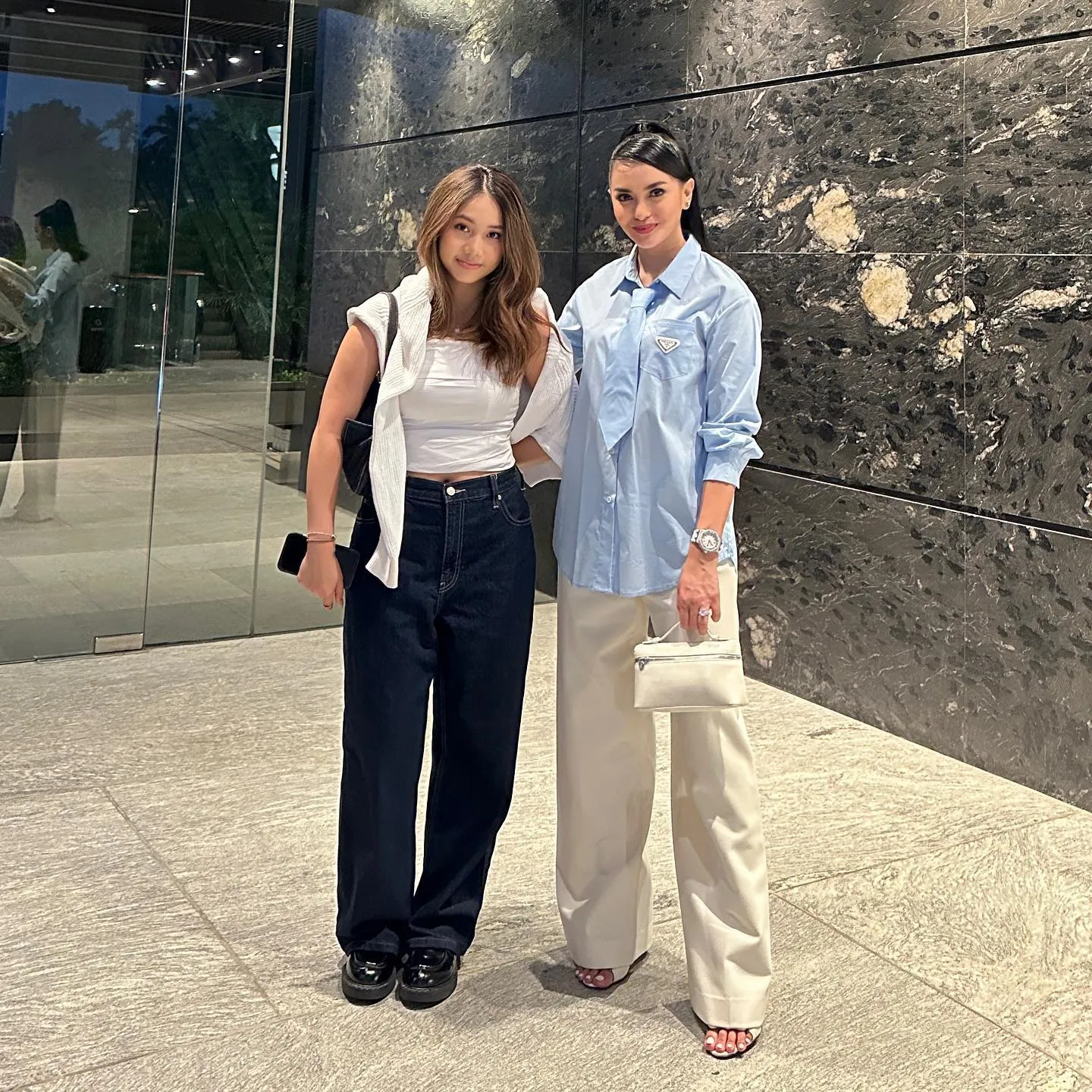 (credit: instagram.com/ririnekawati)