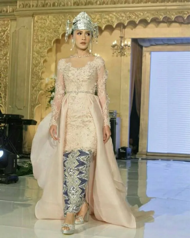 (credit : instagram.com/myucreative)