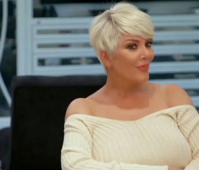 (credit : instagram.con/enews)