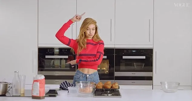 Gigi Hadid masak demi sang pacar © Vogue