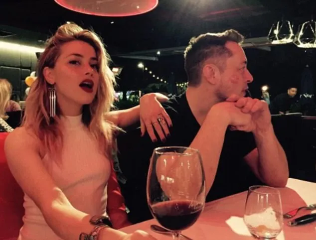 Amber Heard dan Elon Musk 'konfirmasi' hubungan mereka © Instagram.com/amberheard