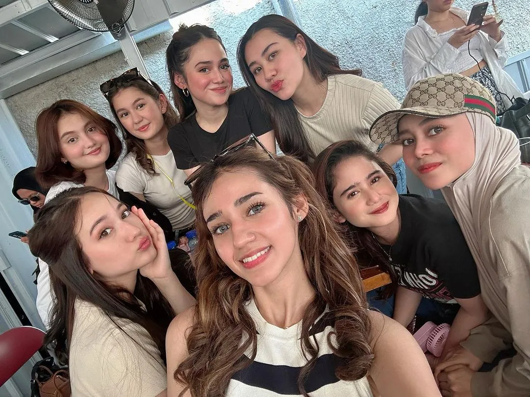 Paras cantik artis saat nonton Celebrity Trofeo Cup 2023 (credit: Instagram.com/lestikejora/)