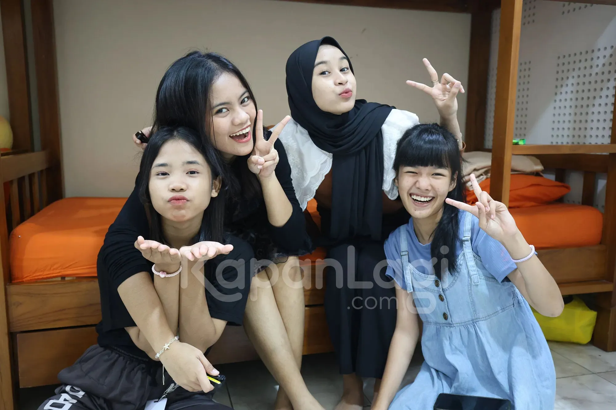 The participants of Dangdut Academy 7 are in the dormitory. (credit: KapanLagicom/Budy Santoso)