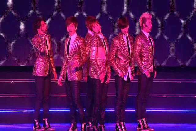 U-KISS ketika tampil di Budokan, Jepang ©vimeo.com