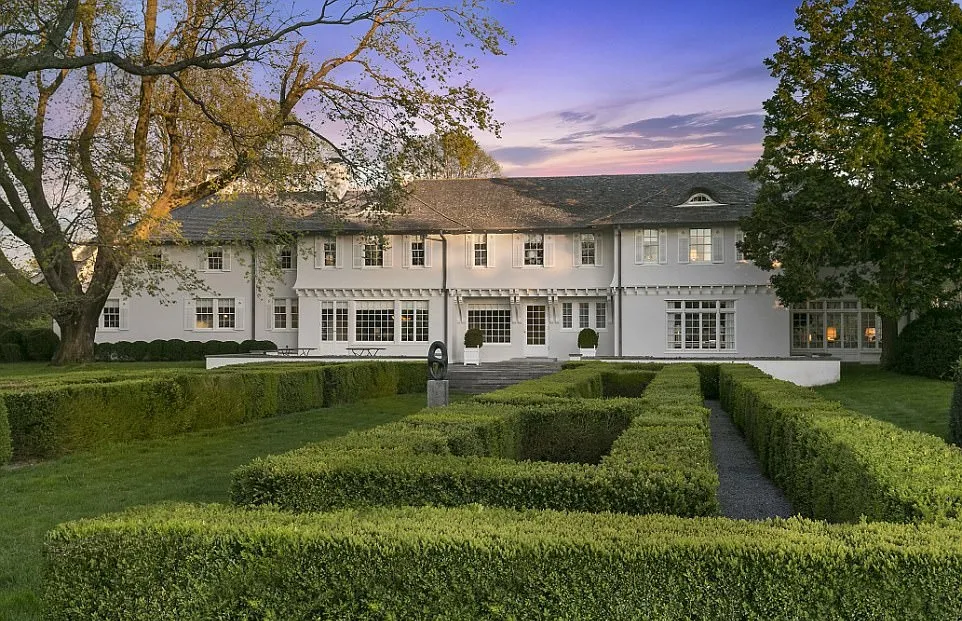 Hunian mewah yang pernah ditinggali Jackie Kennedy © via dailymail.co.uk