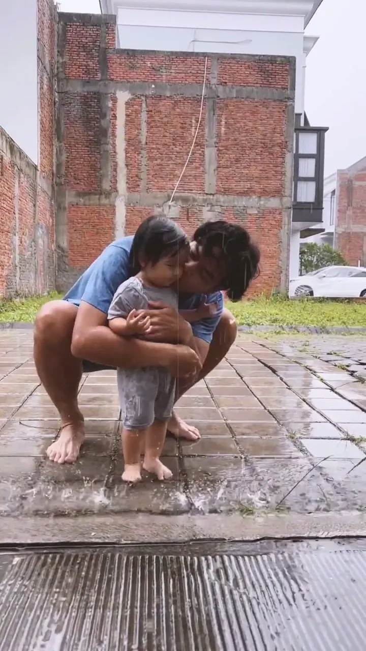  (credit: Instagram.com/dionwiyoko/)