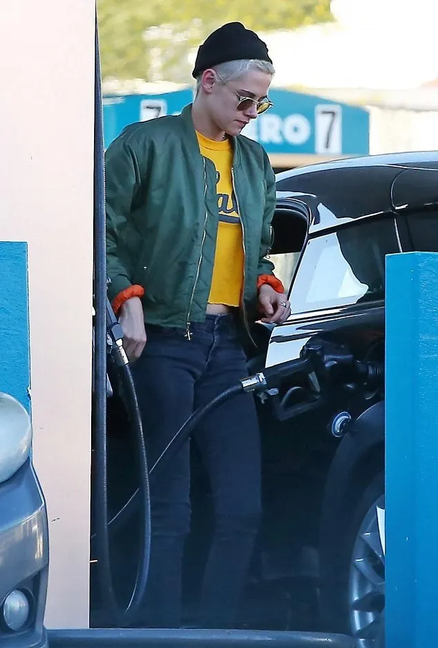 Kristen Stewart didigua meningap di rumah Alicia © via dailymail.co.uk