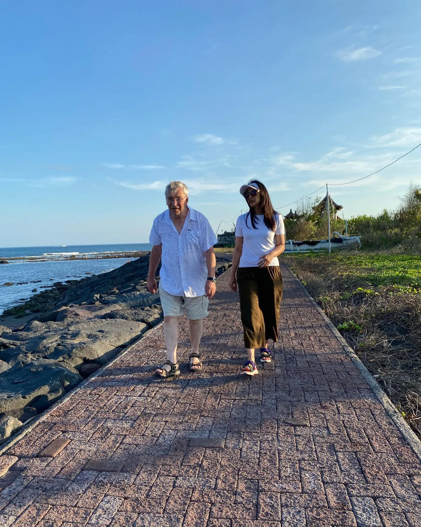 (credit: Instagram.com/maudykoesnaedi/)