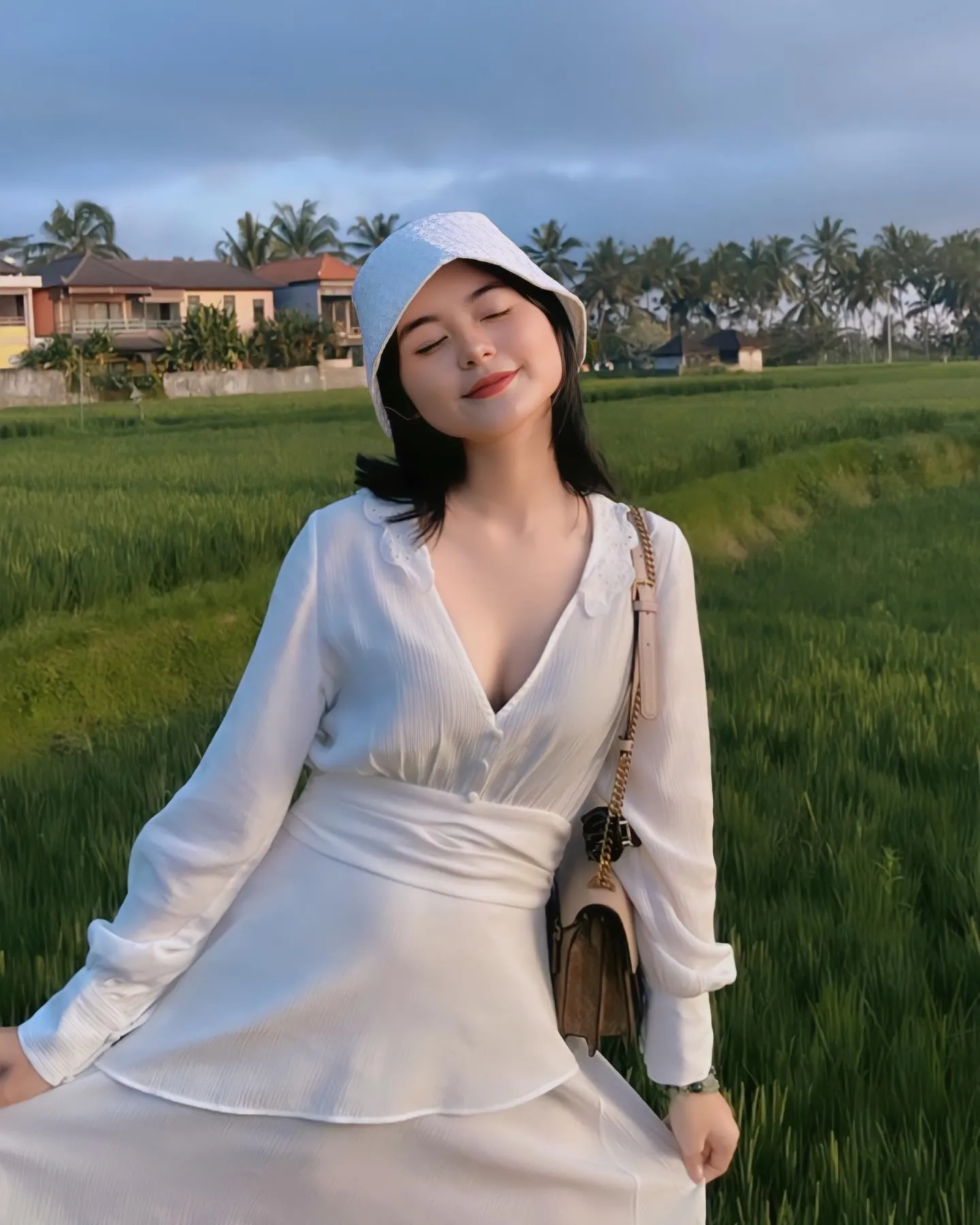 (credit: Instagram.com/ceseniy/)