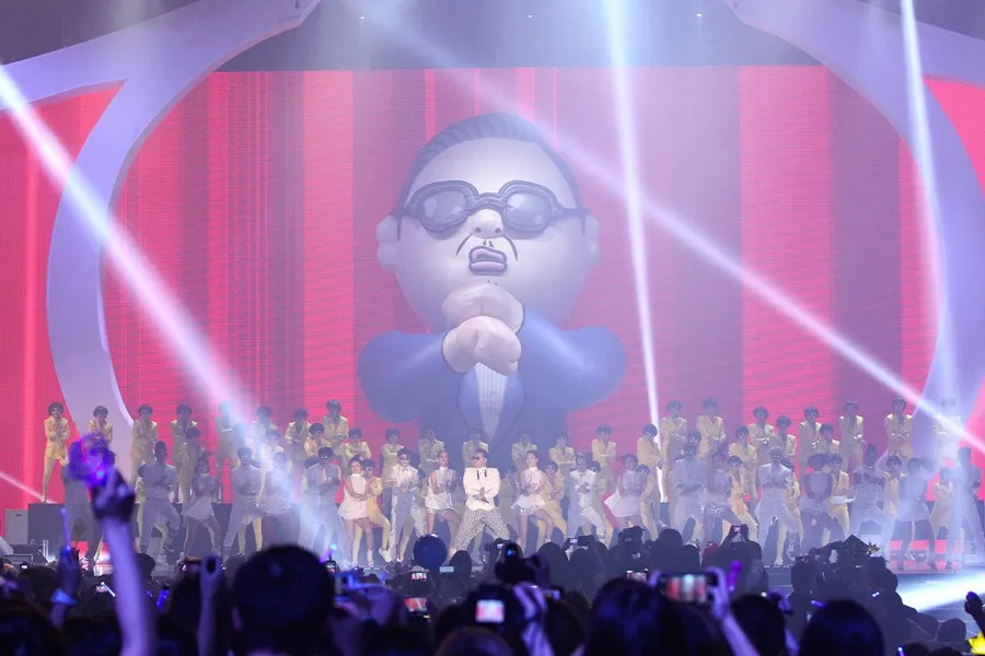 Flash Mob Gangnam Style Bersama