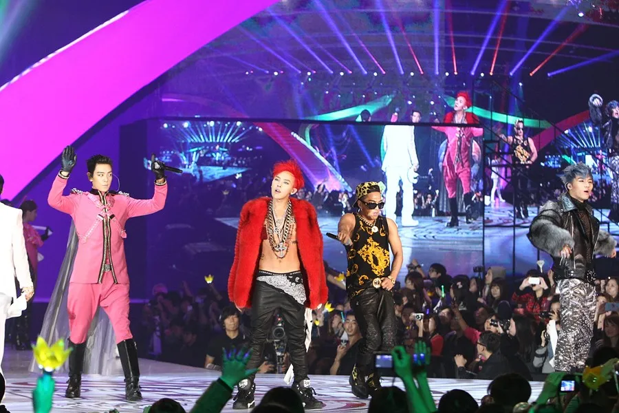 Solo G-Dragon Dengan Big Bang