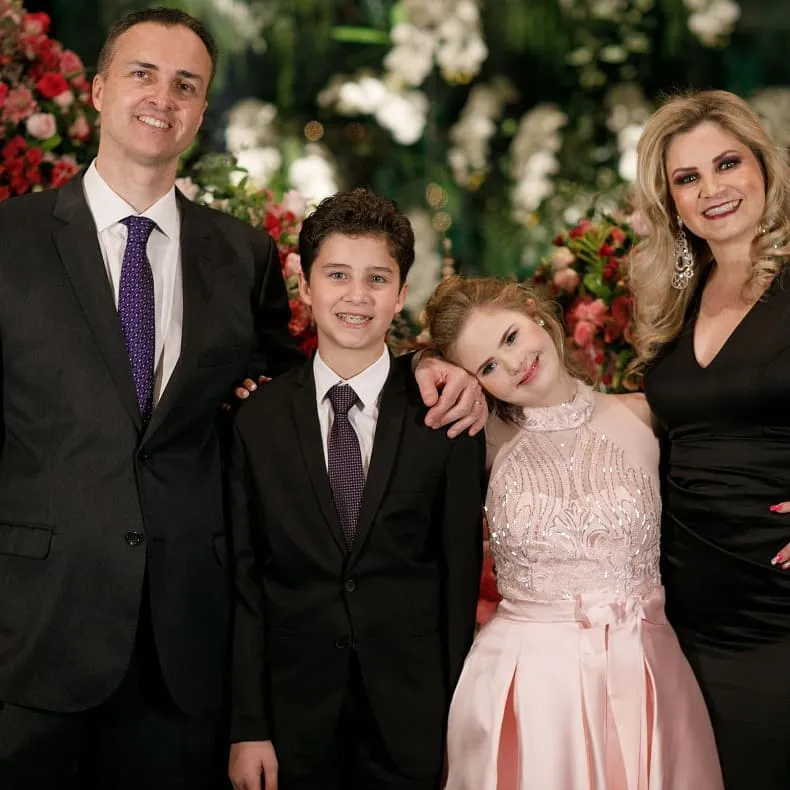 Georgia bersama keluarganya © instagram.com/georgiafurlan.oficial