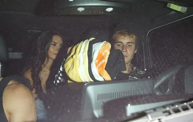 Paola dan Justin dikabarkan dekat © dailymail.co.uk