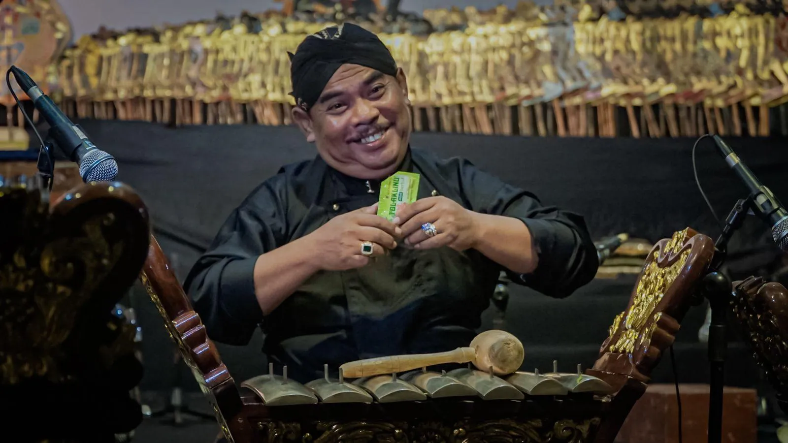 Credit: Panggung Wayang Kulit Tolak Linu