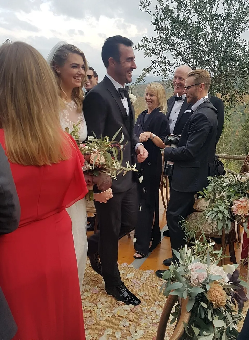 Kate dan Justin terlihat bahagia @dailymail.co.uk