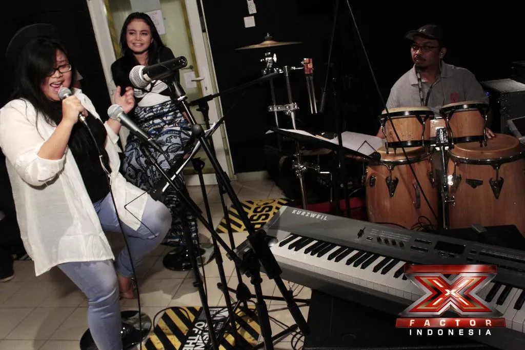 showcase x factor indonesia girls, panen pujian