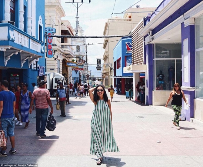 Berpose di Cuba demi likes instagram. (instagram.com/lissettecalveiro)