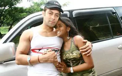 Salman begitu menyayangi Arpita. @frogview