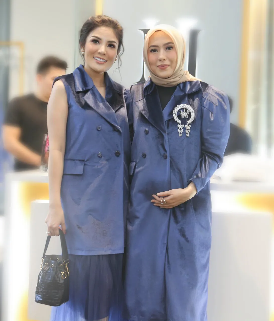 Nindy dan Viena Mutia tampil anggun © KapanLagi.com®/Budy Santoso