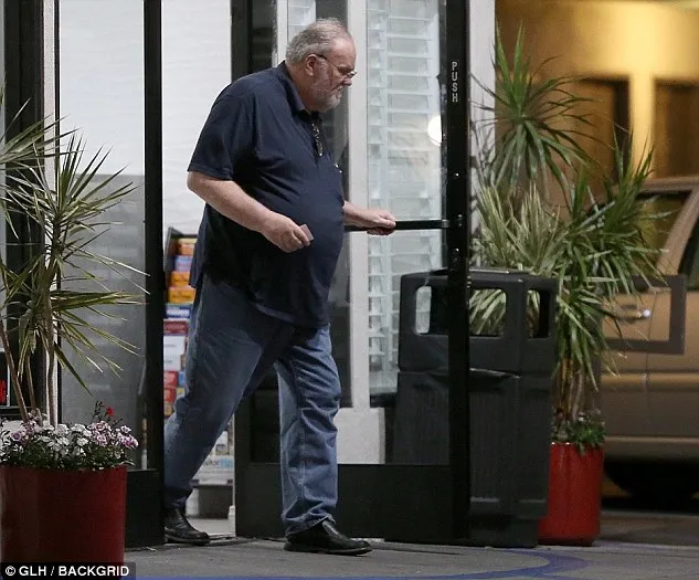 Thomas bermalam di sebuah motel murah saat berada di Los Angeles. (BACKGRID via dailymail)