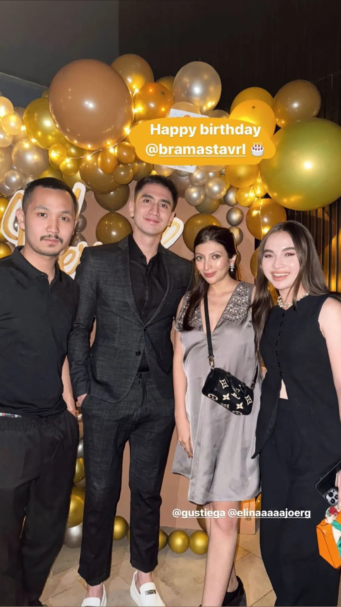Potret Sarah Kiehl di acara ulang tahun Verrell Bramasta (credit: Instagram.com/bramastavrl)