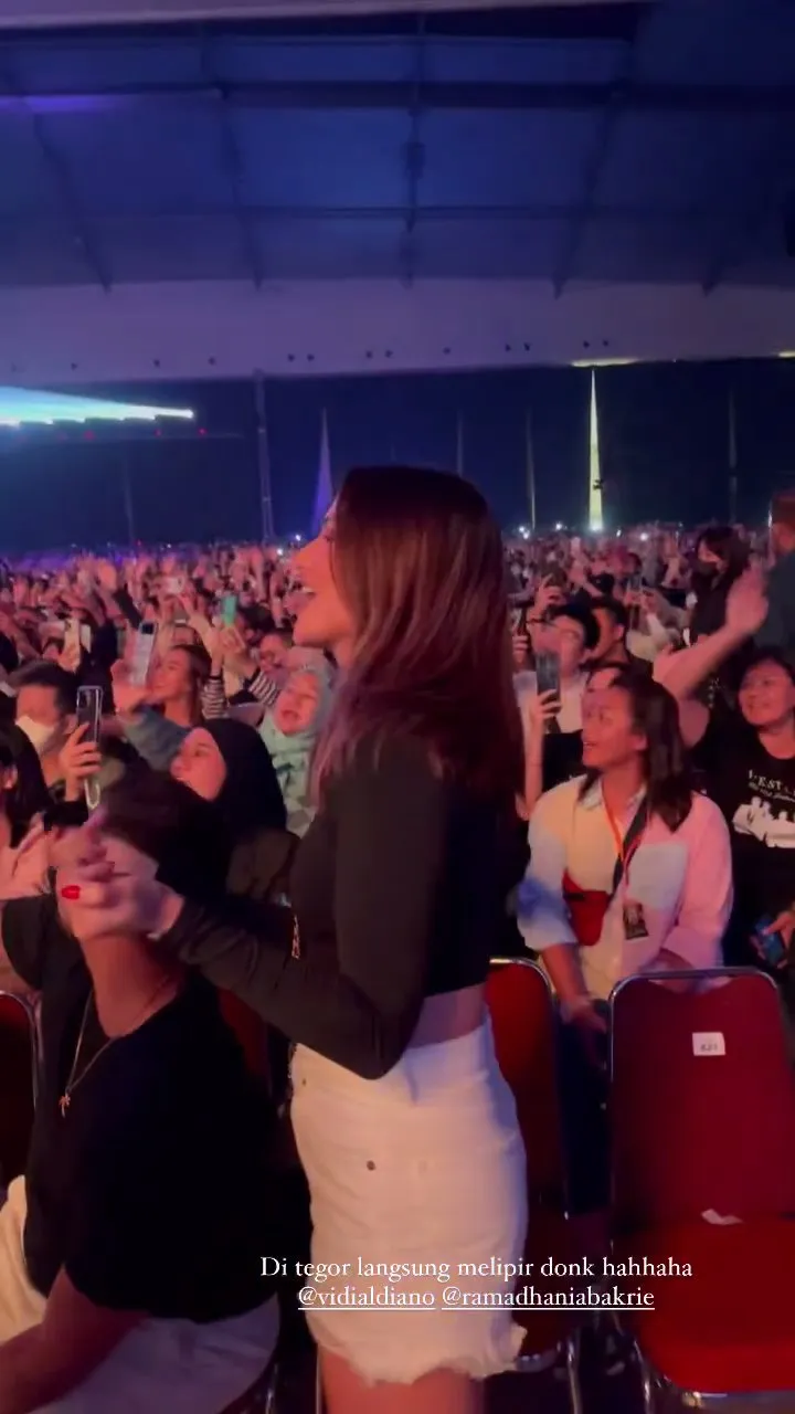 (credit: Instagram.com/theresawienathan)