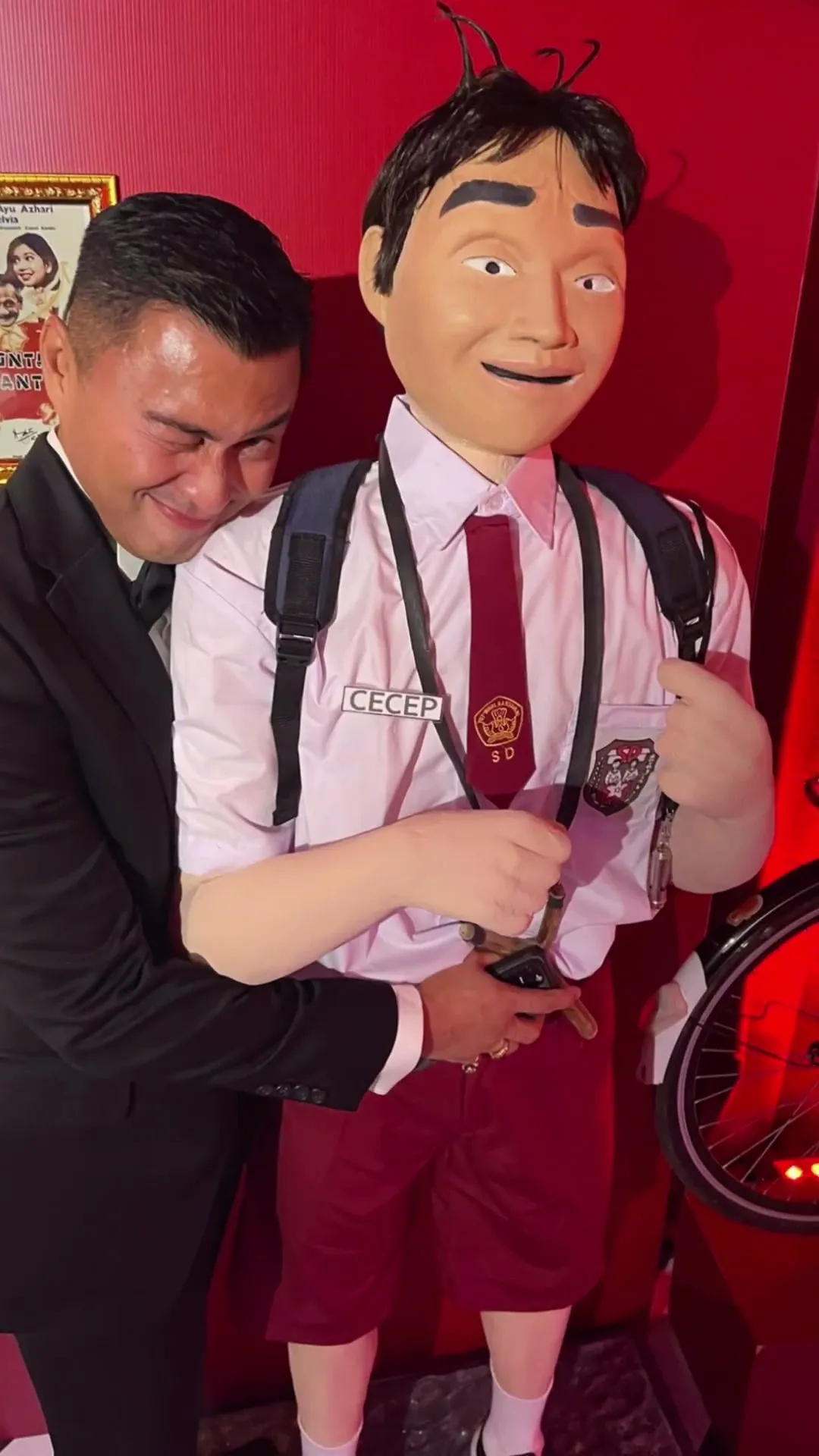 Penuh Kebahagiaan