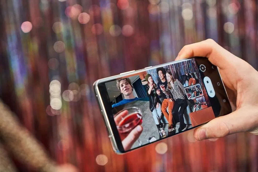 (c) Samsung