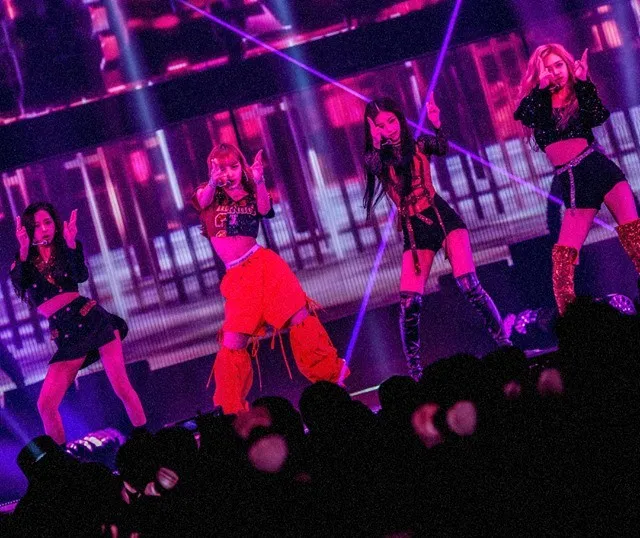 ©facebook.com/BLACKPINKOFFICIAL