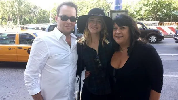 Dana, Dakota Johnson dan EL James | Foto: Twitter @E_L_James