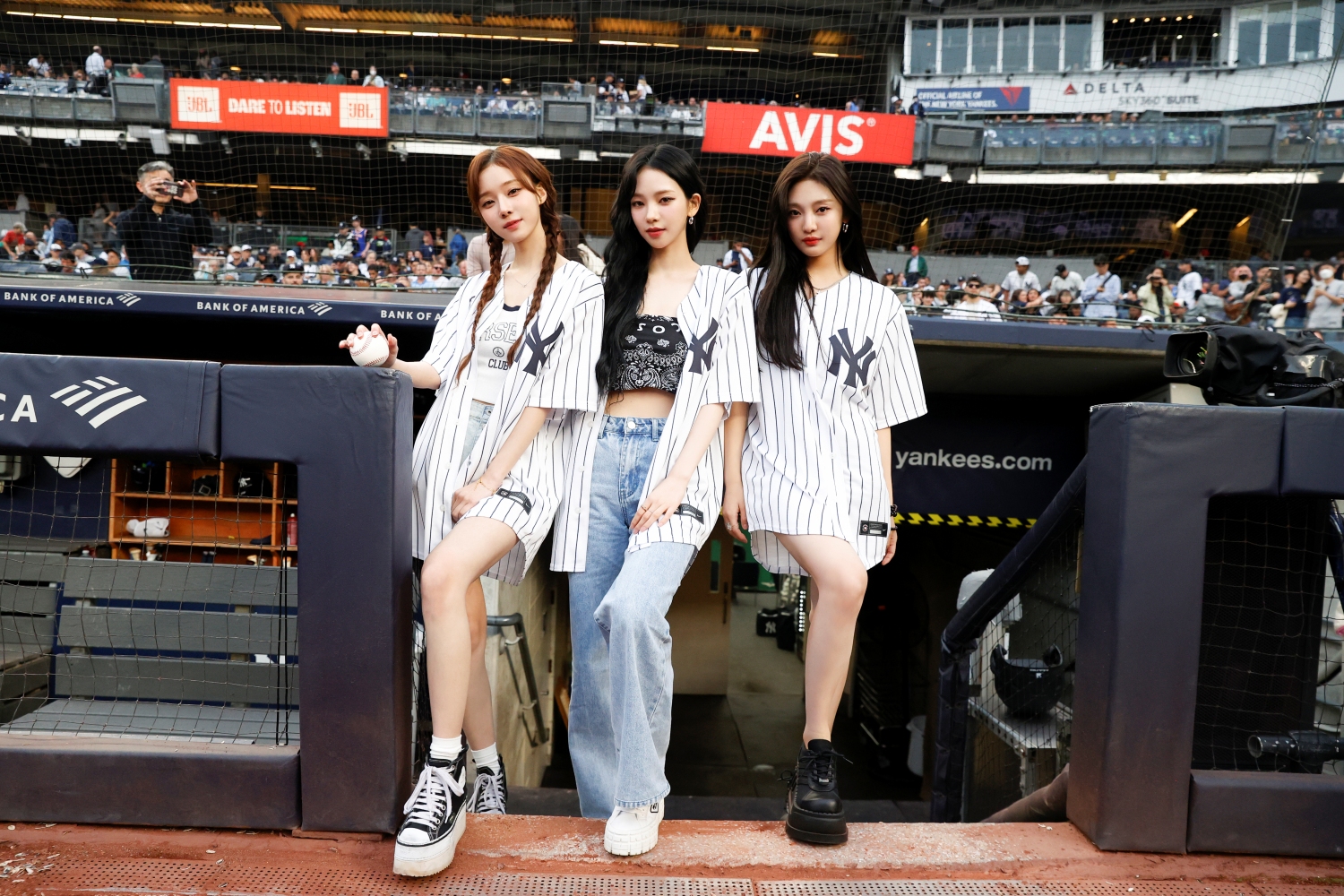 aespa Successfully Throws First Pitch at Baseball Match at MLB Yankee Stadium / Credit Photo: SM Entertainment