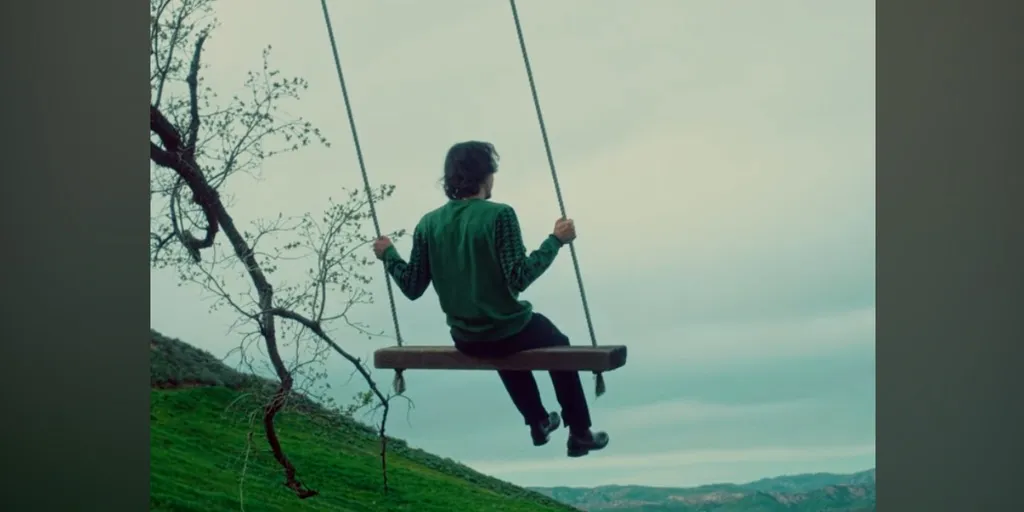 Anson Seabra - Loving Means Leaving