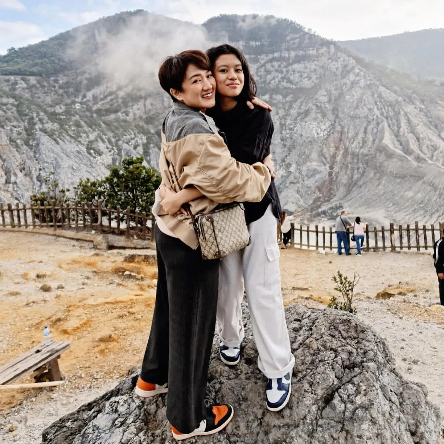 (credit: Instagram.com/melly_mono/)