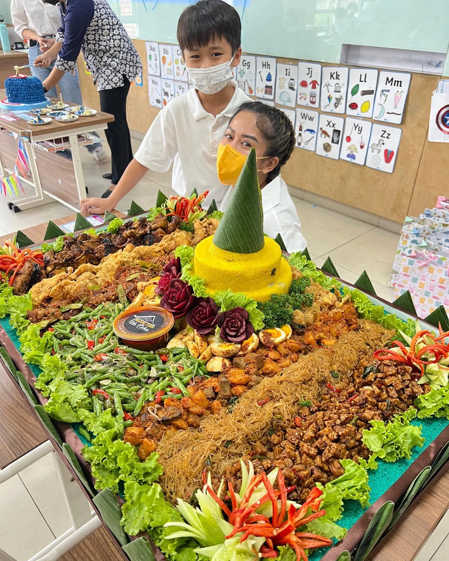 (credit: Instagram.com/farida.nurhan/)