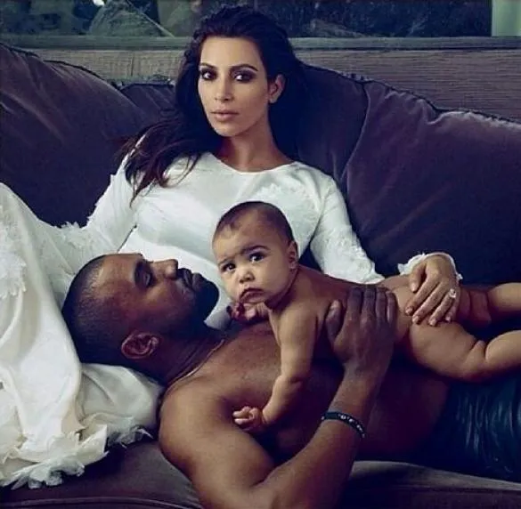 Manisnya potret keluarga Kim Kardashian-Kanye West yang muncul di majalah Vogue ini @Kim Kardashian Instagram
