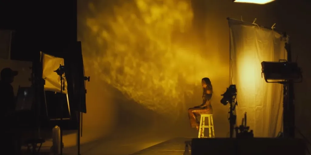 Danielle Bradbery - Do You Hear What I Hear?