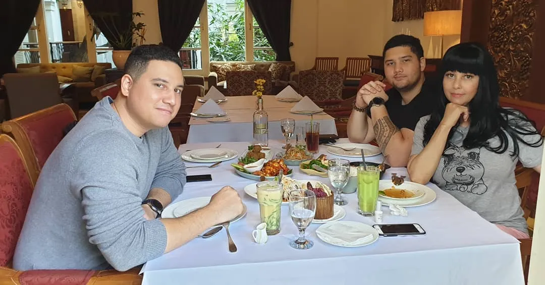Potret Meriam Bellina dan Dua Putranya (Credit: Instagram/bellinamer)