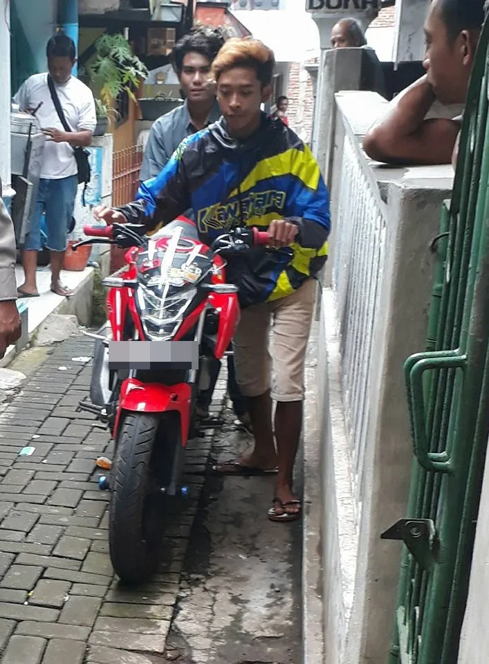Maksud hati ingin kabur tapi jalan yang dilalui malah buntu. Gagal kabur deh © Facebook.com/Piqos Pick Up