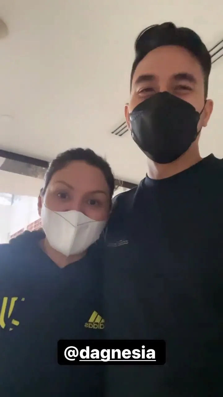 (credit: Instagram.com/darius_sinathrya/)