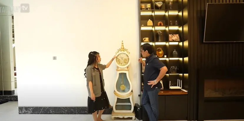 Tasya Farasya berikan jam tersebut saat ultah anak (credit: Youtube.com/TAULANY TV)