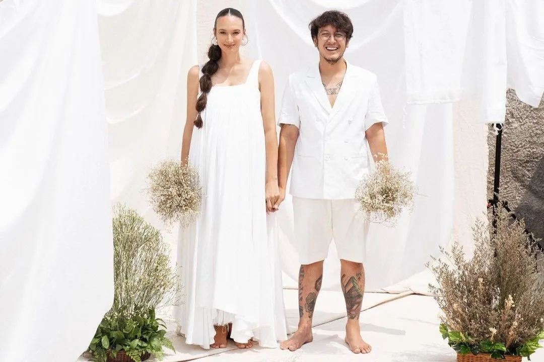 Dimas Anggara dan Nadine Chandrawinata