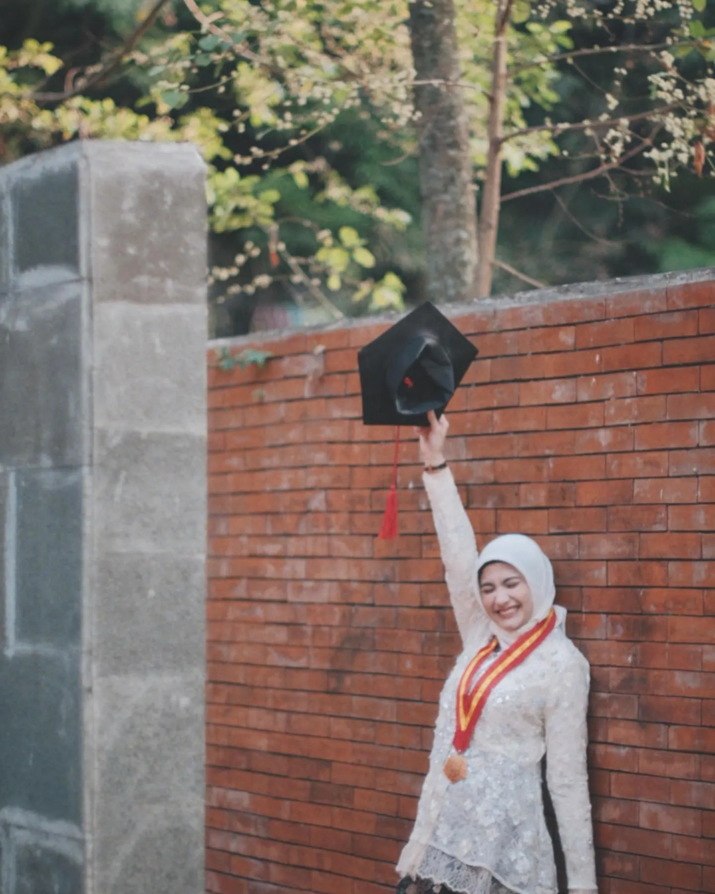 Momen Faye Nicole wisuda (credit: Instagram.com/fayenicolee_/)