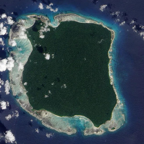 Pulau Sentinel Utara, pulau yang didiami oleh sekelompok manusia pertama dari benua Afrika sejak 60 ribu tahun lalu yang berbahaya © Wikipedia 