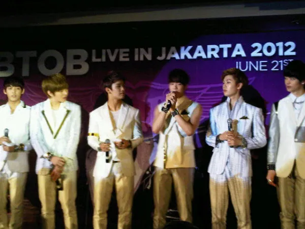 BTOB foto: @sundaymandarin