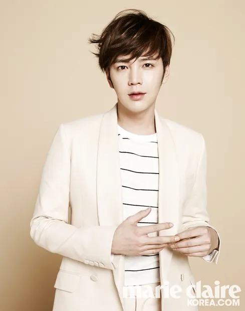 Jang geun Suk saat menjadi model untuk majalah Marie Claire @mwave.interest.me
