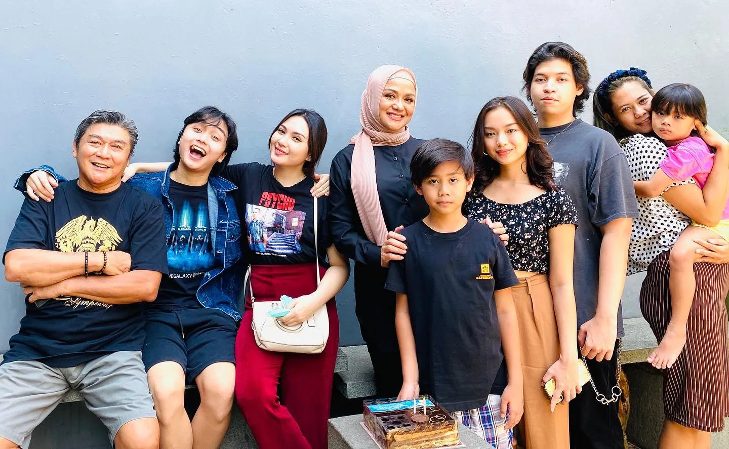 Penuh Kehangatan